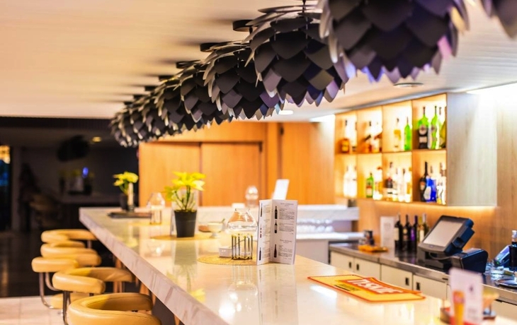 Lobby-Bar